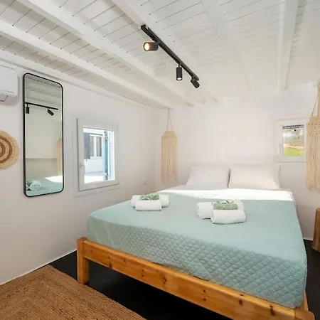 Palm Luxury Maisonette With Heated Private Jacuzzi Ftelia (Mykonos)