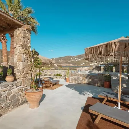 Palm Luxury Maisonette With Heated Private Jacuzzi Φτελιά